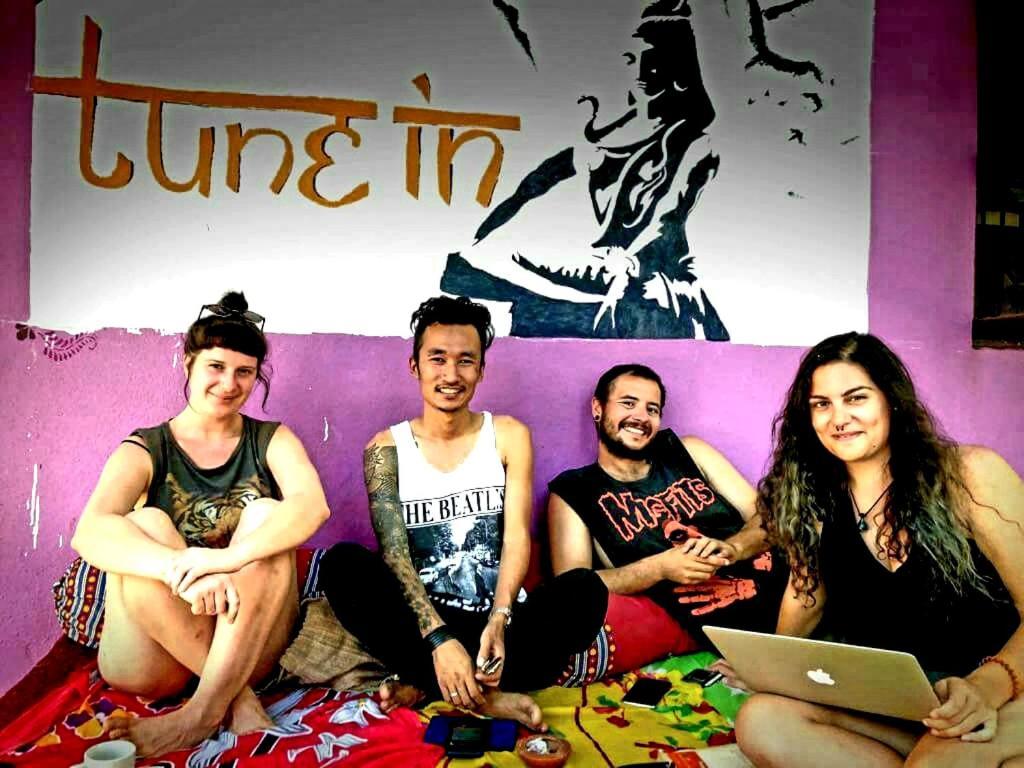 Bunkd Hostel, Anjuna Bagian luar foto