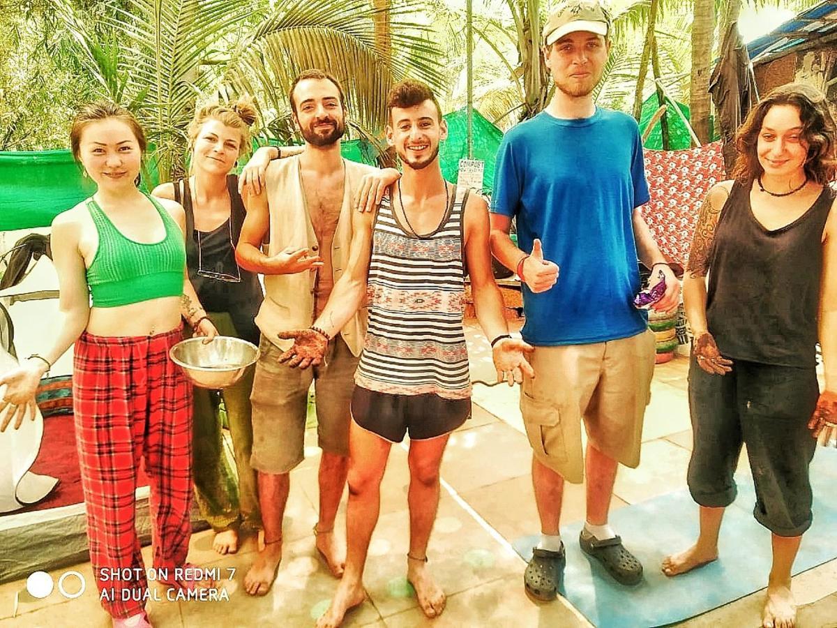 Bunkd Hostel, Anjuna Bagian luar foto