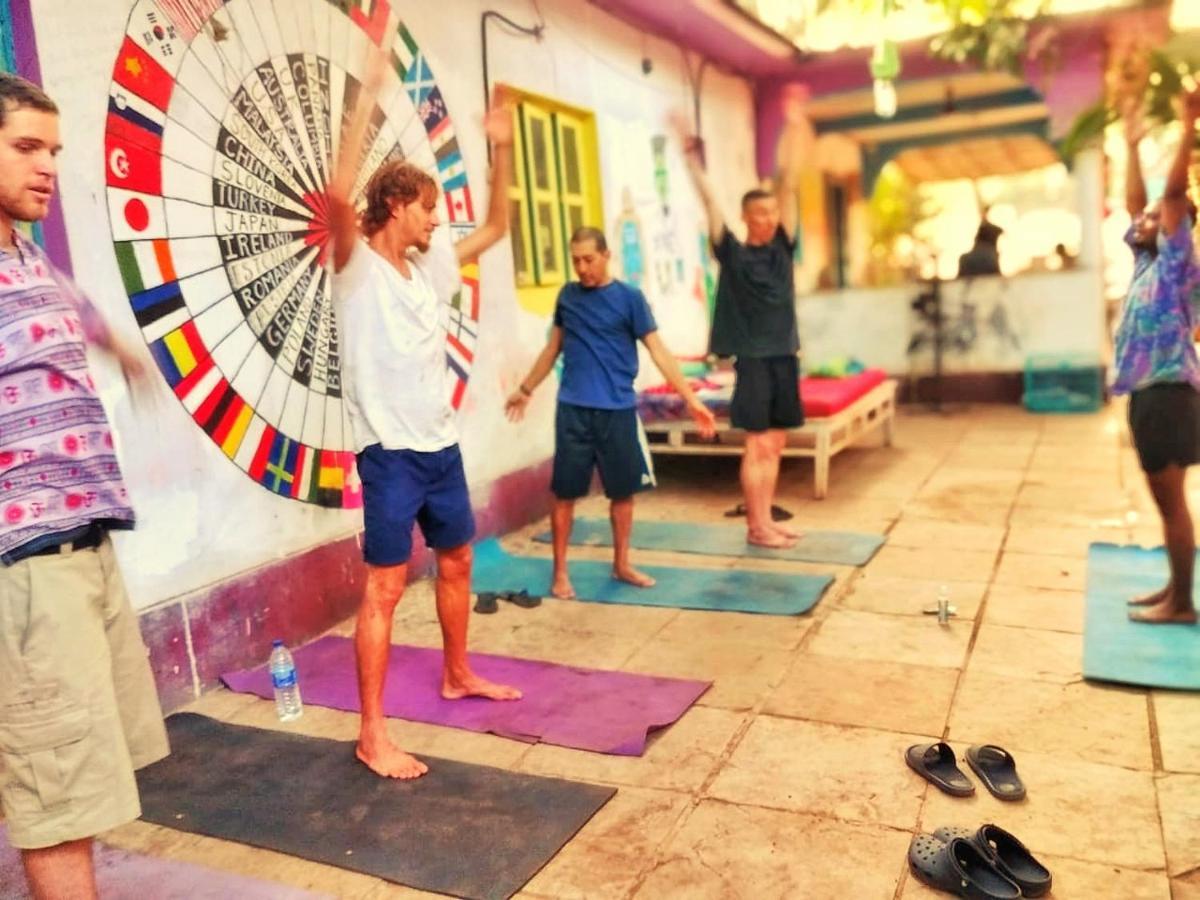 Bunkd Hostel, Anjuna Bagian luar foto